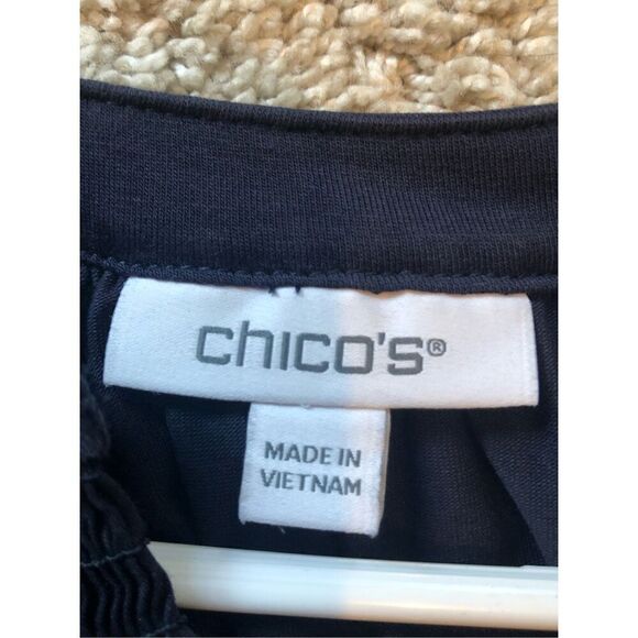 Chico’s Women’s Navy Blue Short Sleeve V Neck Blouse Size 1 Medium(8) - Picture 5 of 9